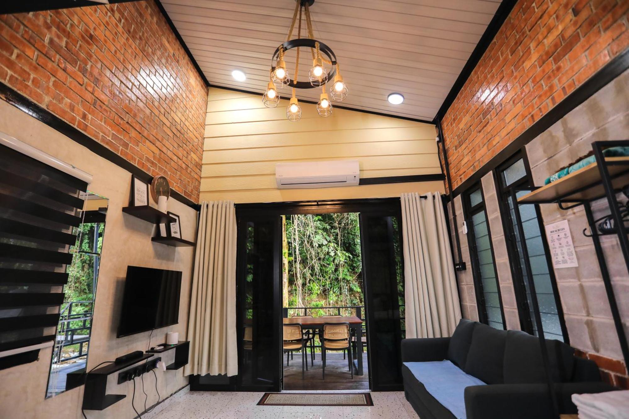 Casa Damai Janda Baik - Riverview Tiny House Bentong Ngoại thất bức ảnh
