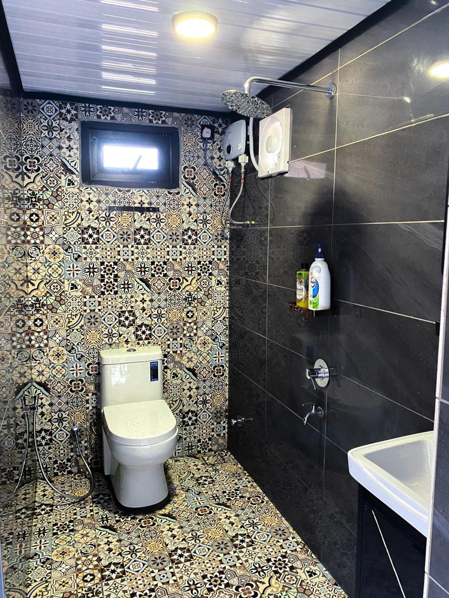 Casa Damai Janda Baik - Riverview Tiny House Bentong Ngoại thất bức ảnh