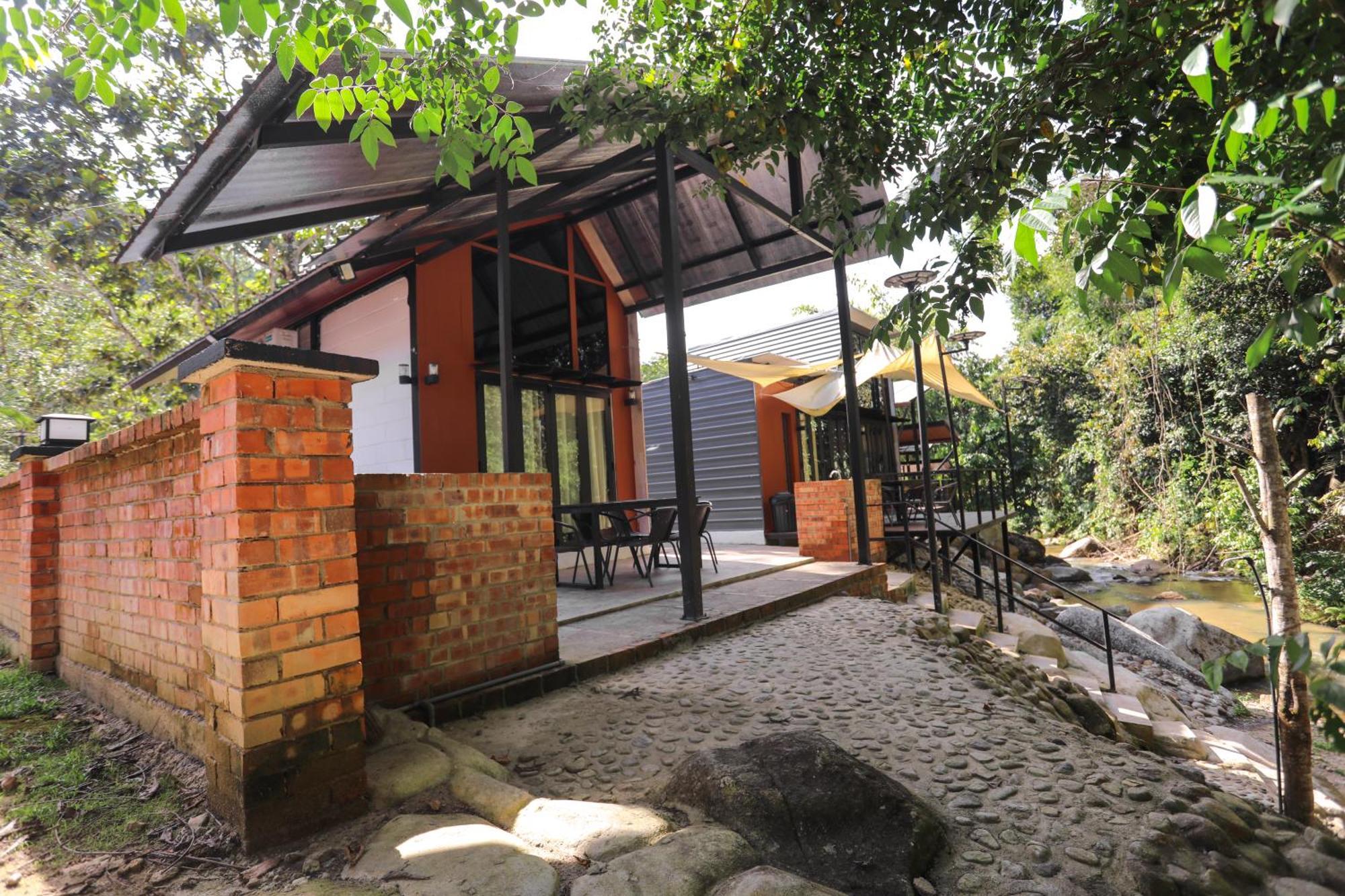 Casa Damai Janda Baik - Riverview Tiny House Bentong Ngoại thất bức ảnh